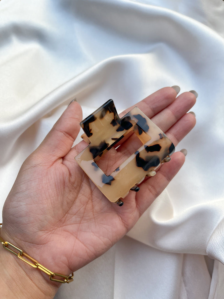 SQUARE TORTOISE CLIP