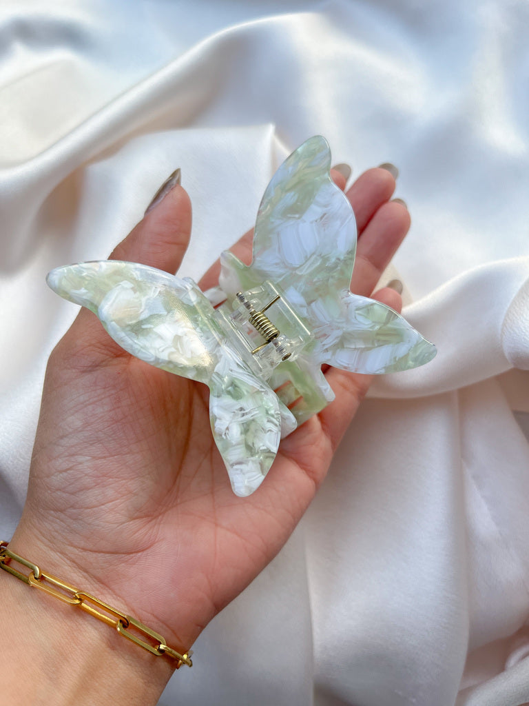 MINTY BUTTERFLY CLIP
